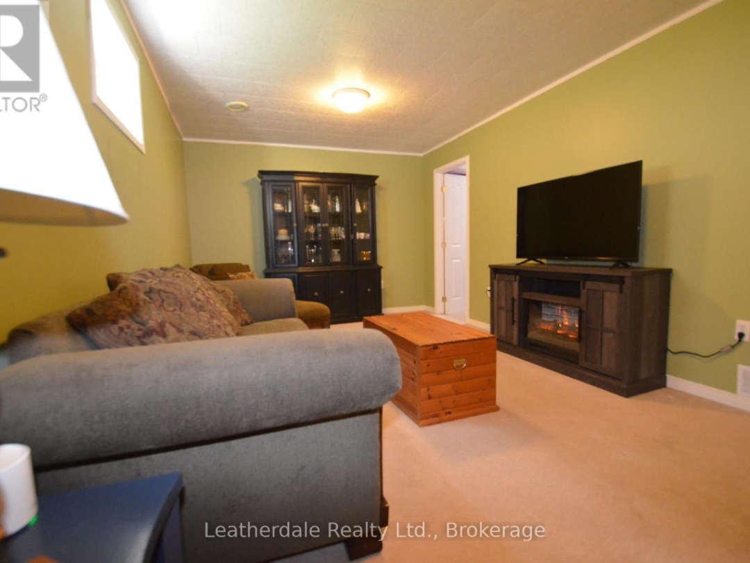 131 JULIA CRESCENT, 