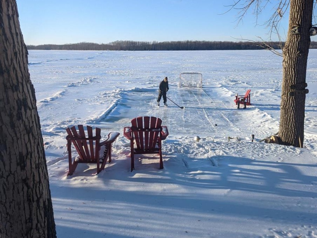 187 Campbell Beach Road, Dalrymple Lake