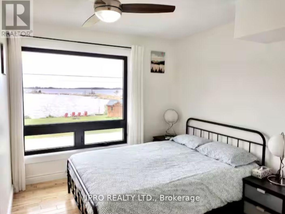 39 LONG POINT ROAD, 