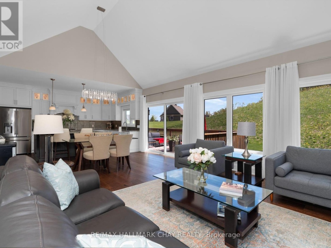 43 Thoroughbred Drive, Oro-Medonte