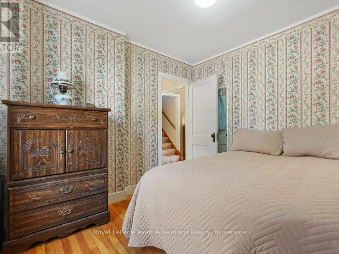 43 HILLCREST AVENUE, 