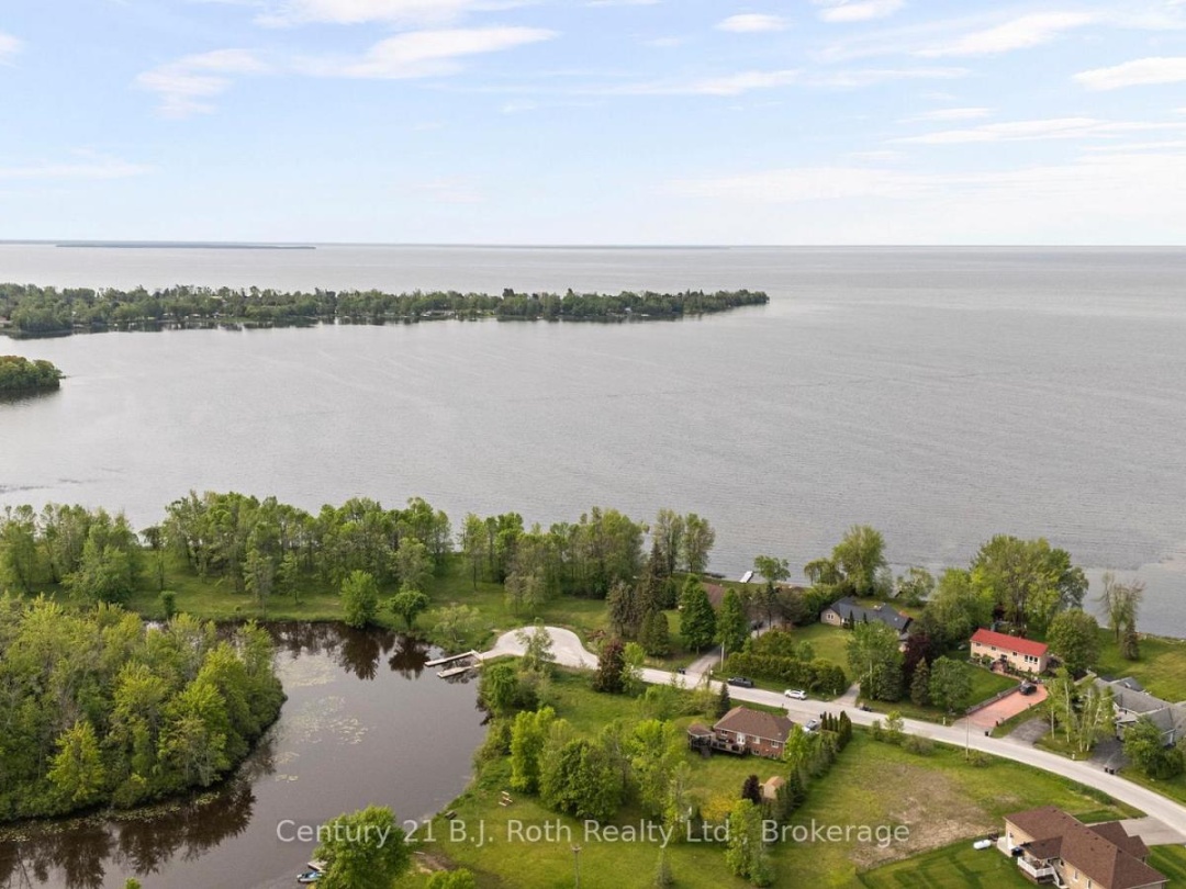 3772 HARRY'S LANE, Lake Simcoe