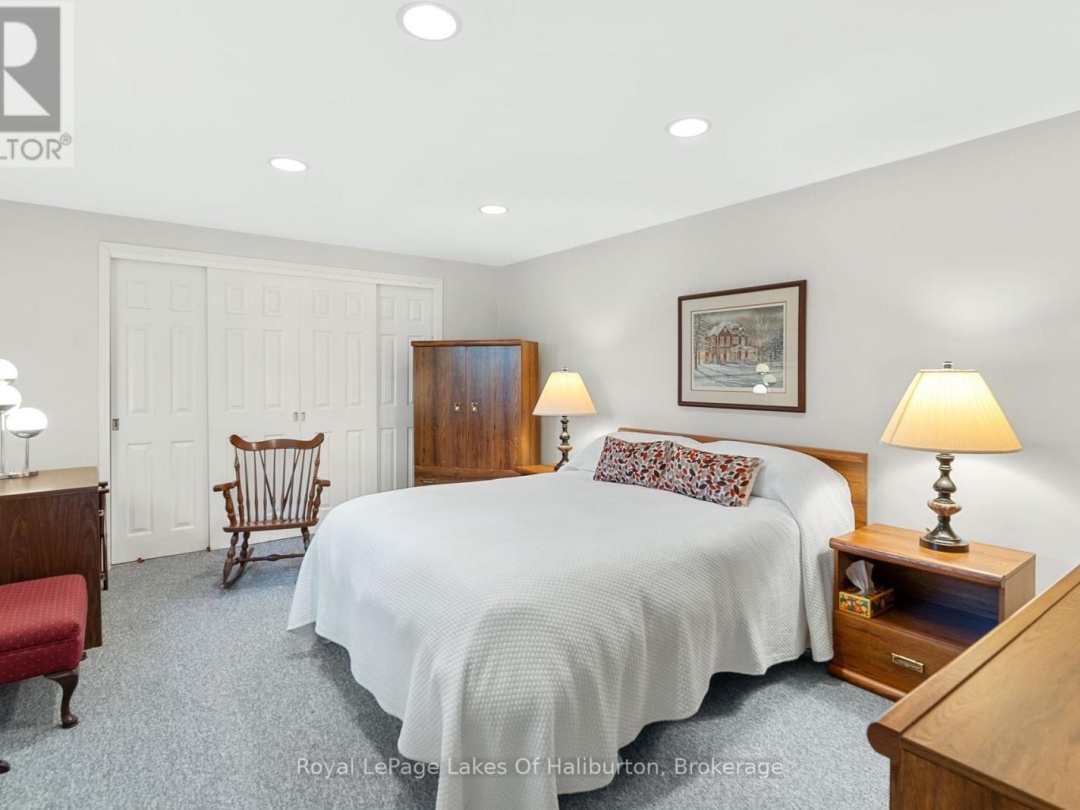 1089 PIONEER ROAD, Gooderham Lake
