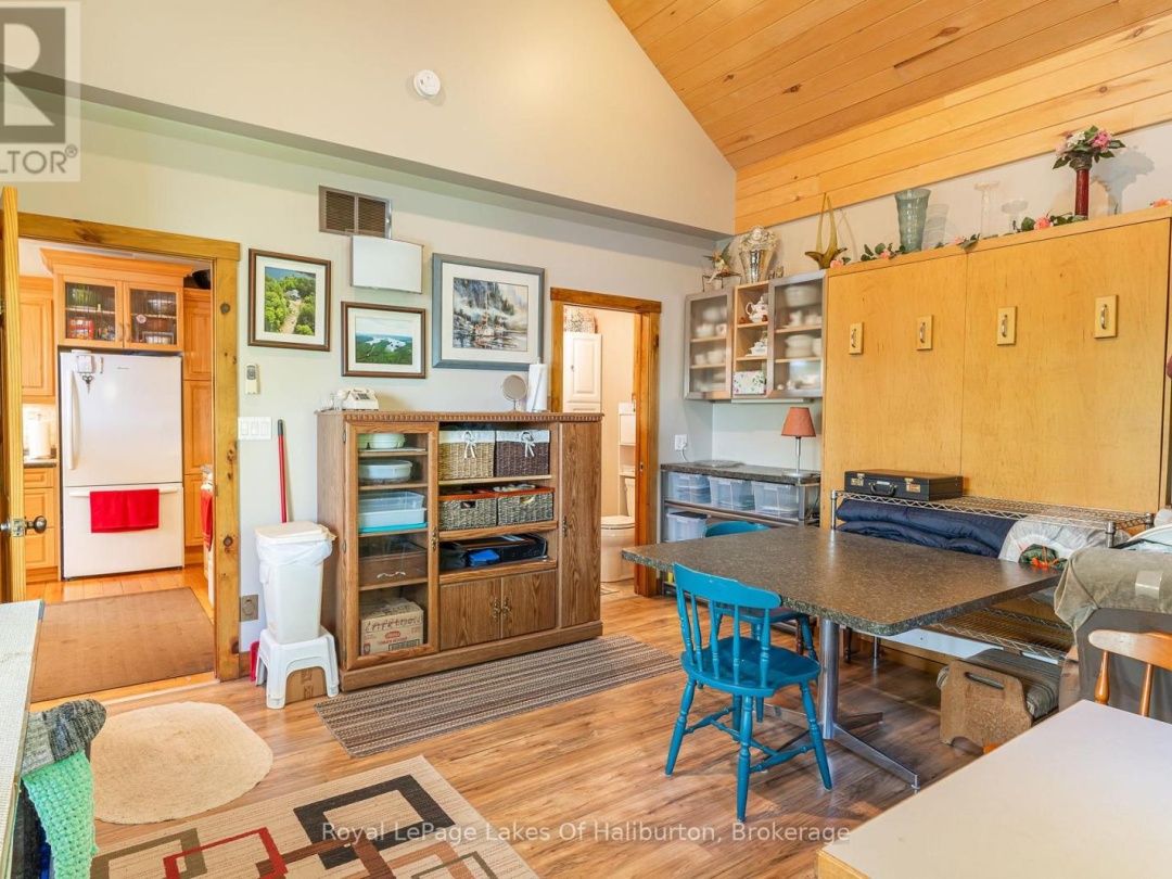 48 RUSSELL DRIVE, White Lake