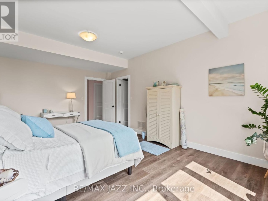 48 PLEASANT VIEW CRESCENT, 