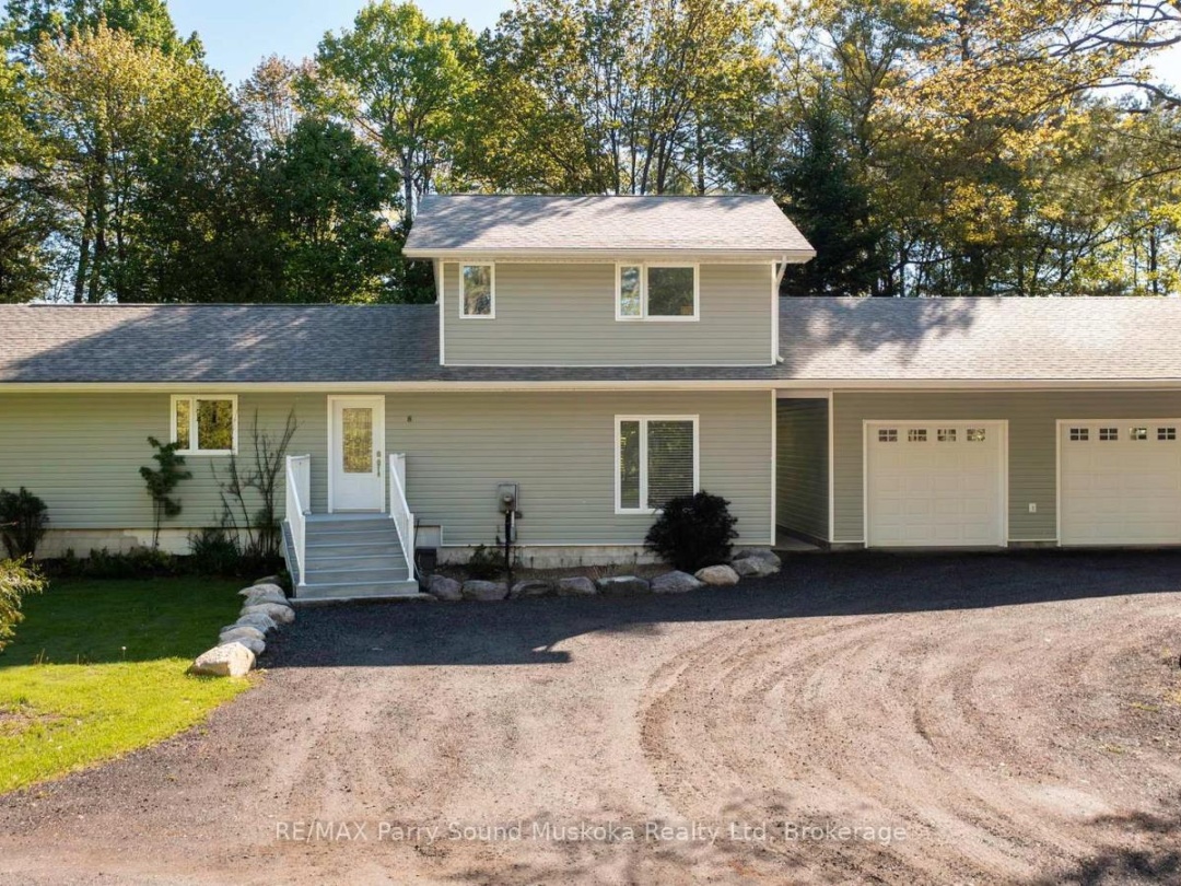 8 Pineridge Road, McDougall