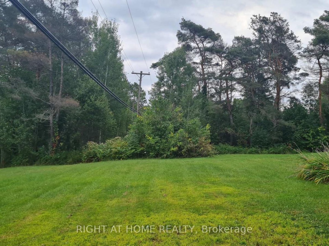 2324 60 HIGHWAY N, 