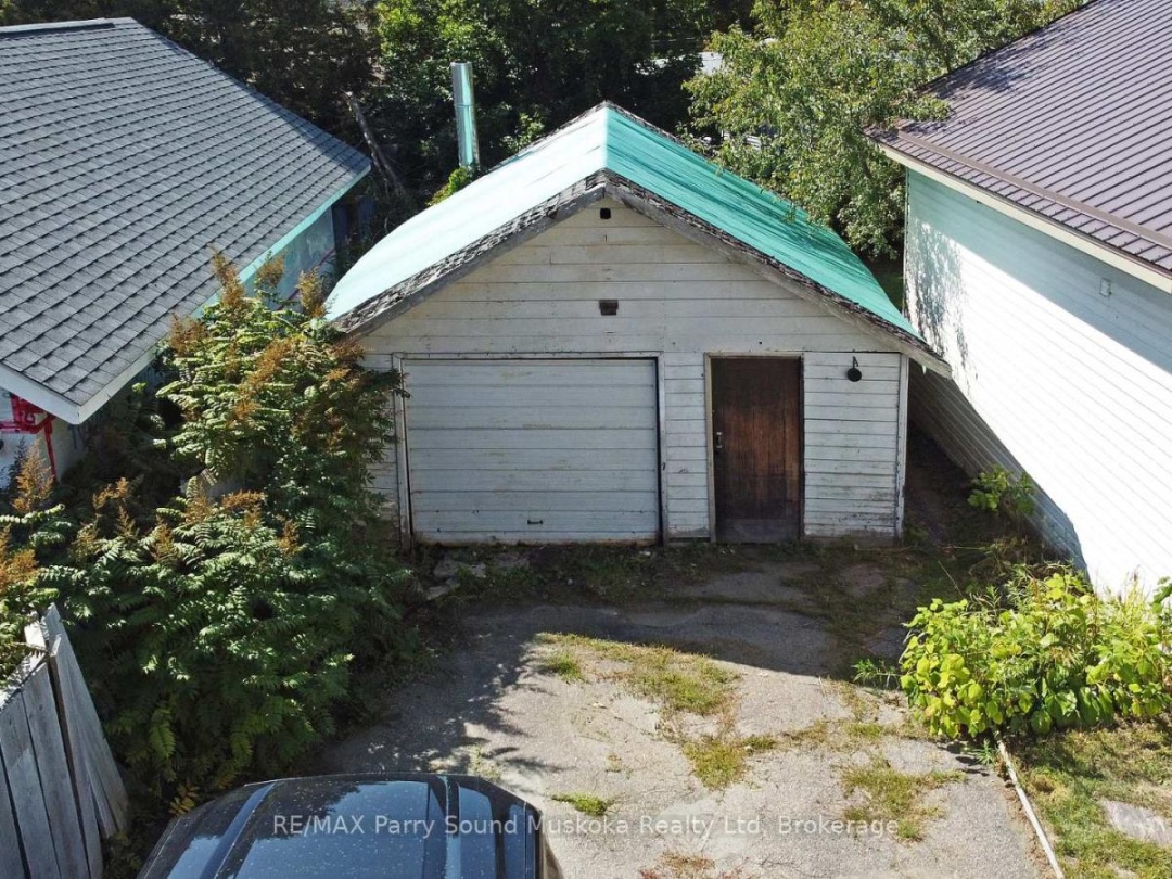 46 WAUBEEK STREET, 