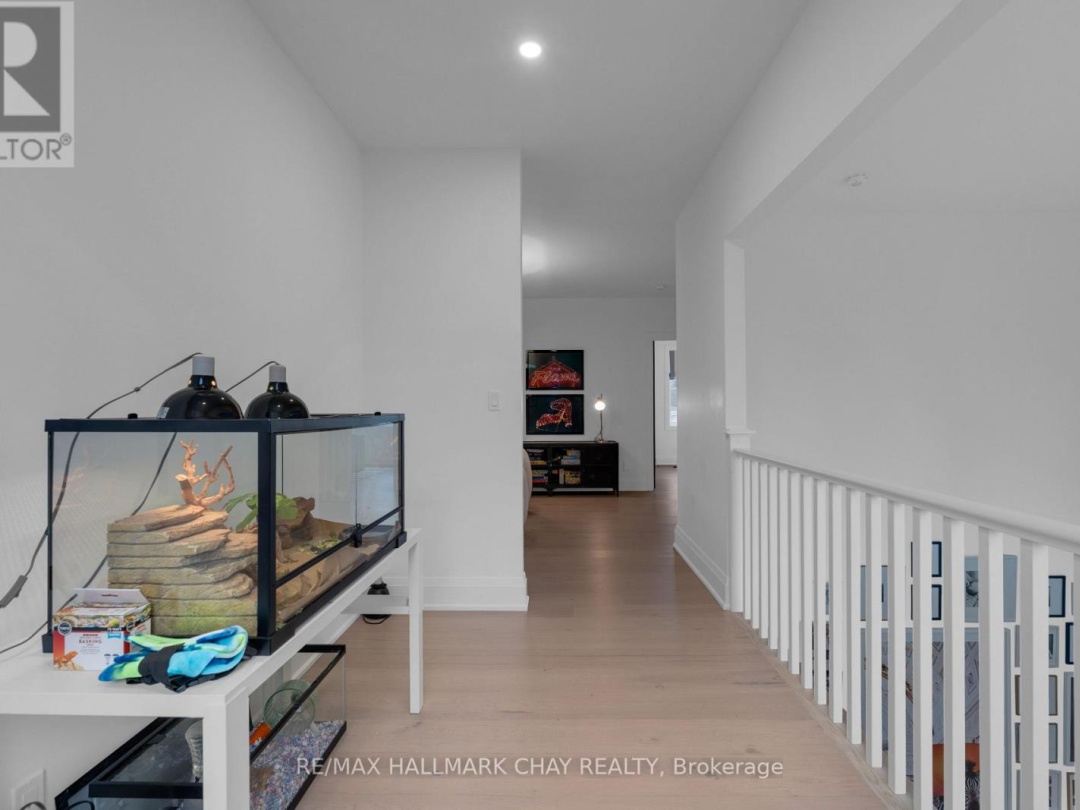 72 GEORGIAN GRANDE DRIVE, 