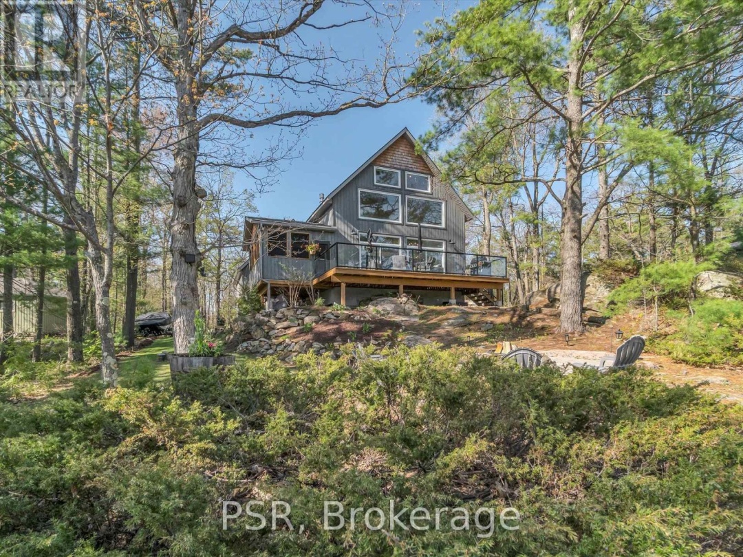 1028 Marshall Drive, Pine Lake