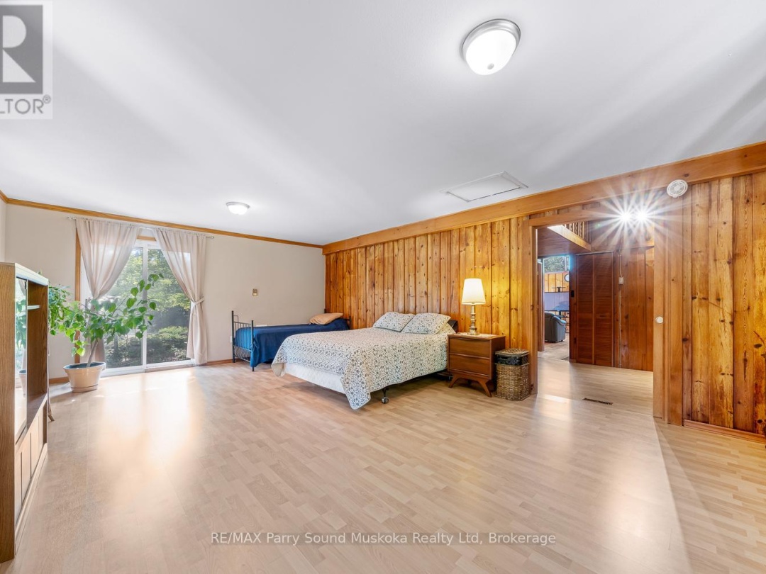 124 PINEWOOD ROAD, 