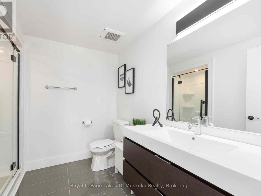 102 3 Tree Tops Lane, Peninsula Lake