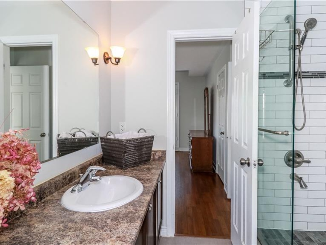 22 MARINA VILLAGE Drive, 