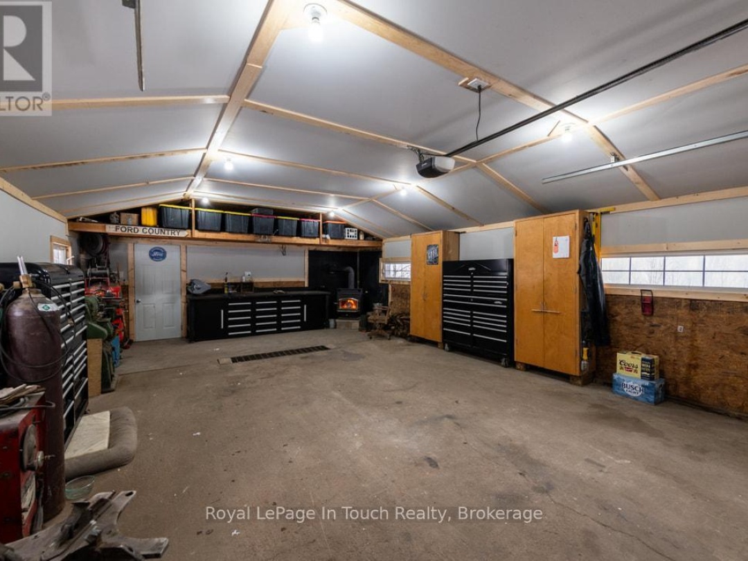 3010 Matchedash Street, Matchedash Bay