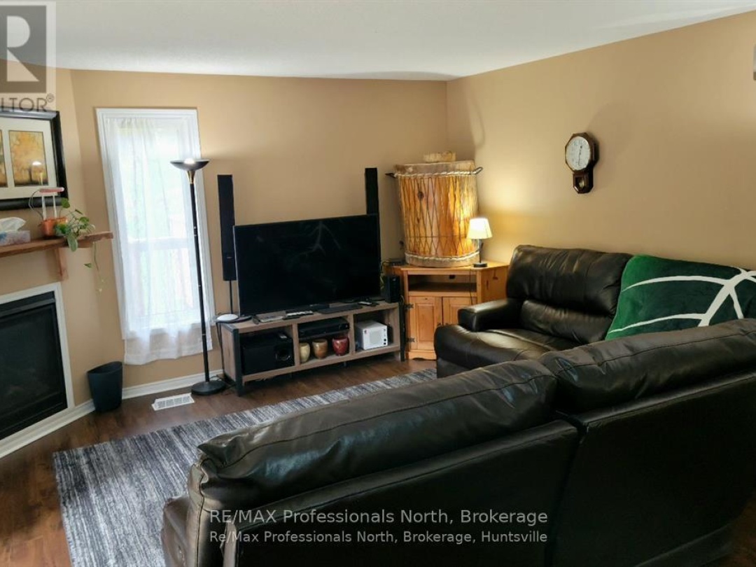 20 1591 Hidden Valley Road, Peninsula Lake