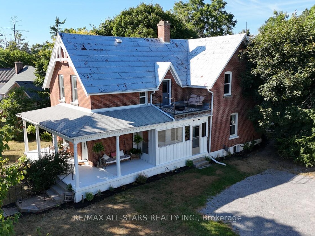 21 FRANCIS STREET E, 