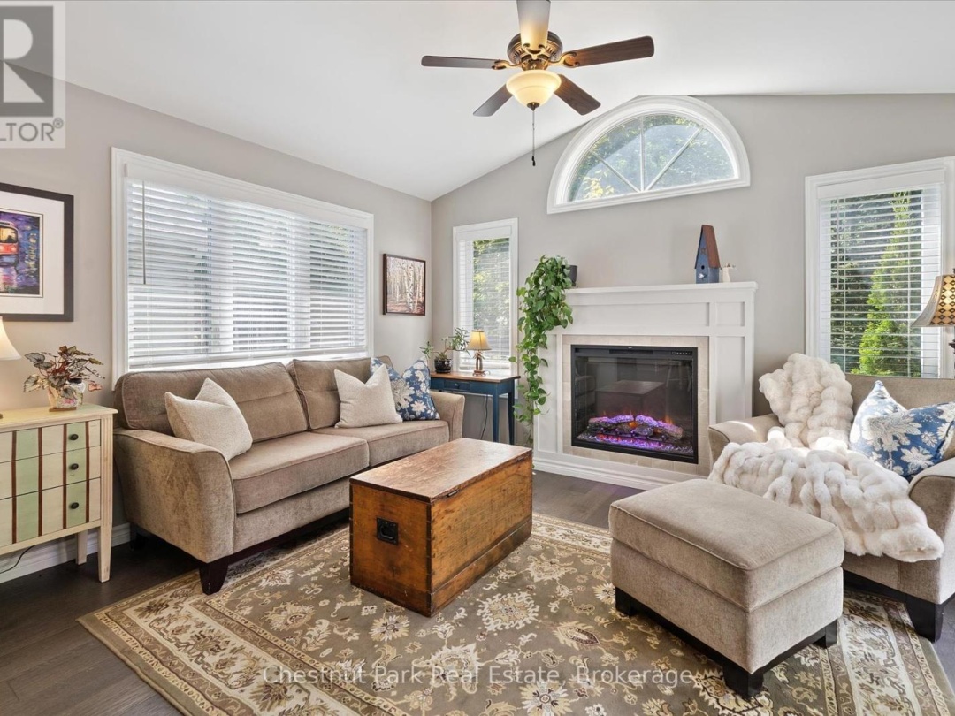 153 PINERIDGE GATE, 