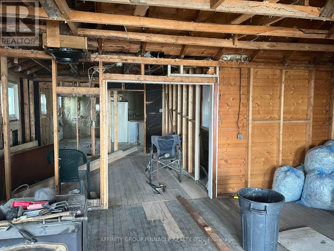 477 Long Beach Road, Sturgeon Lake