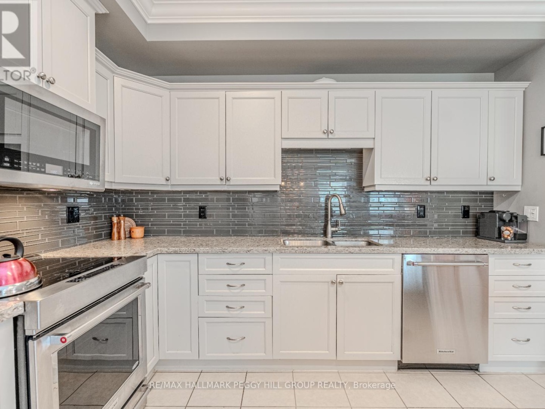 207 130 Steamship Bay Road, Lake Muskoka