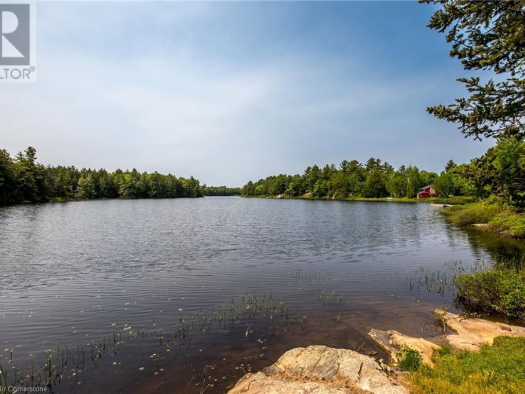 235 LOCH ERNE Road, 