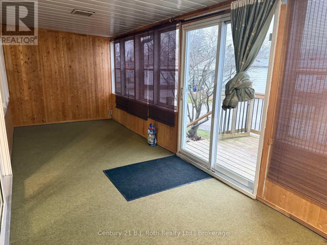 161 - 580 WEST STREET S, 