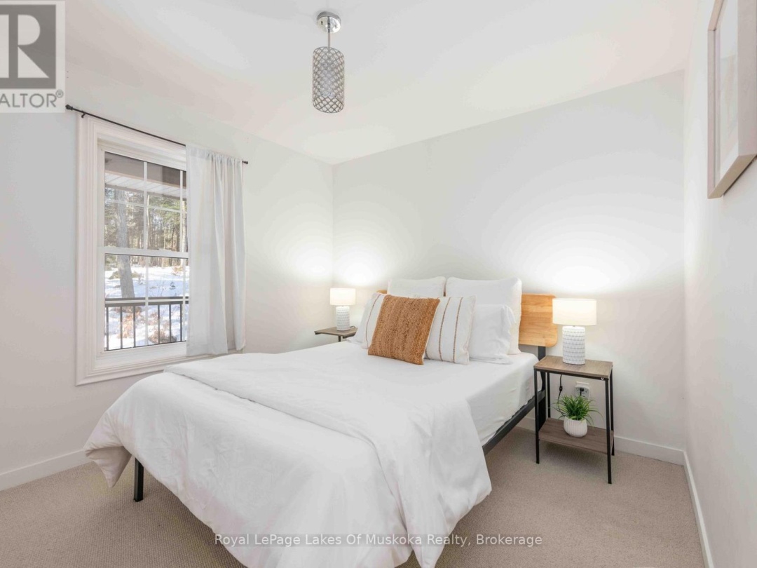 1420 Limberlost Road, Pell Lake