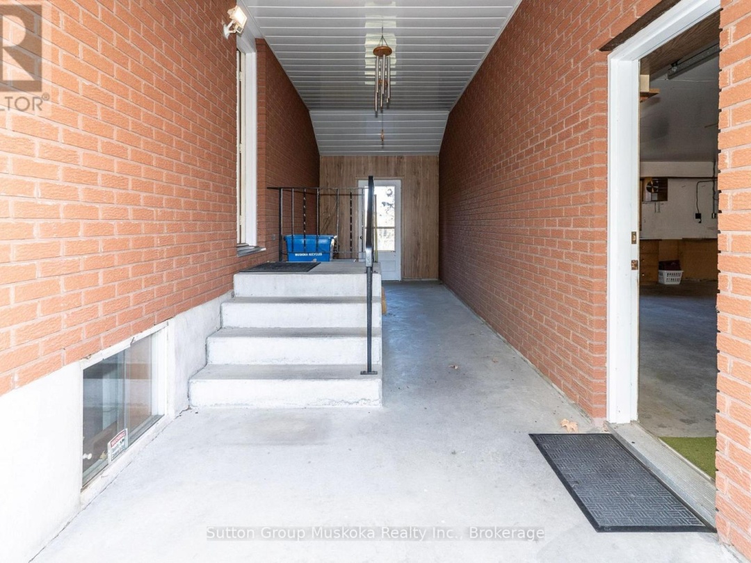 467 WEST BROWNS ROAD, 