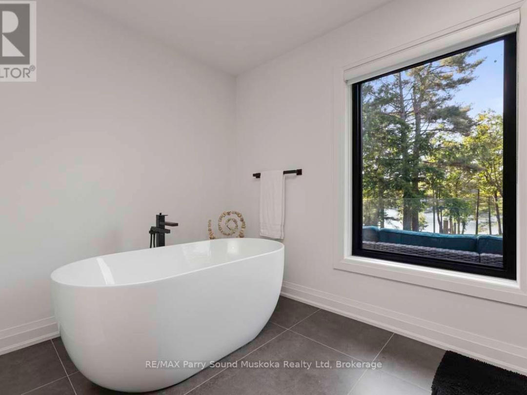 57 10TH CONCESSION ROAD, 