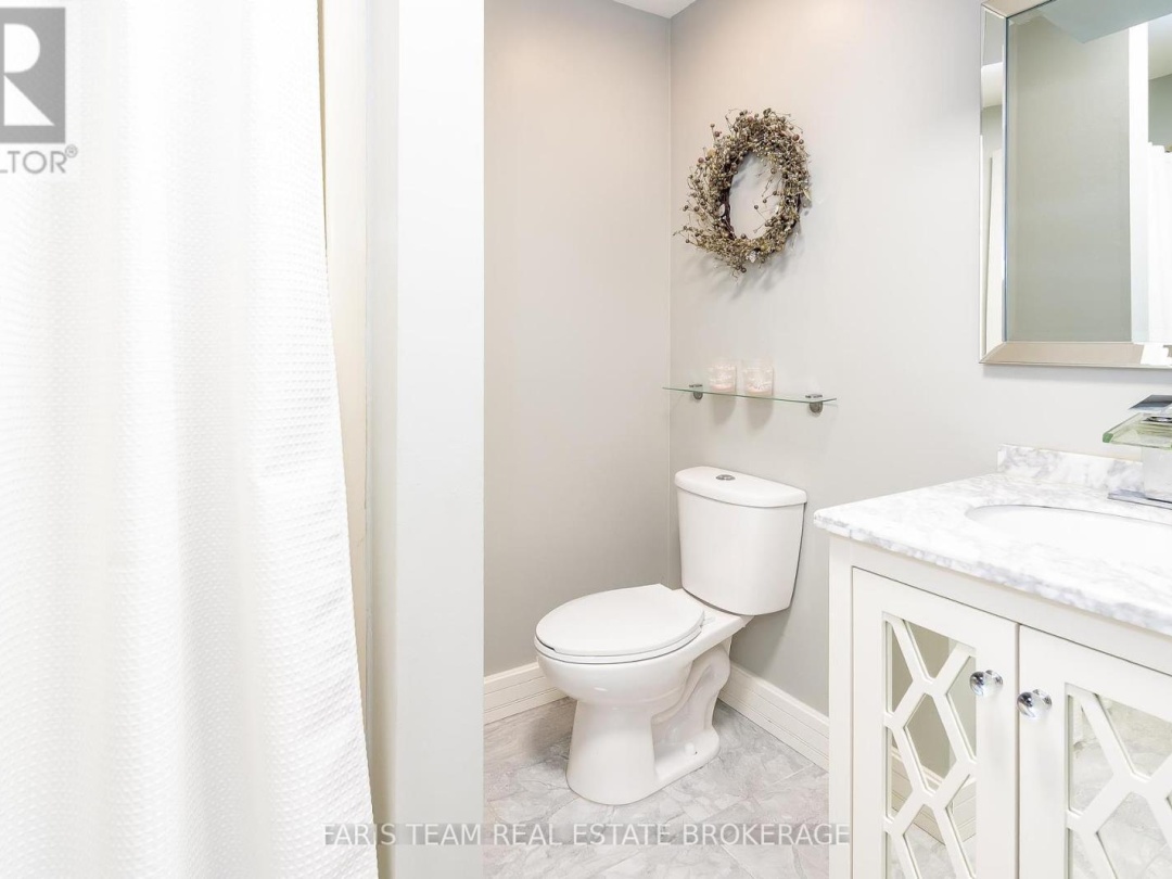 249 MEDONTE SIDEROAD 2, 