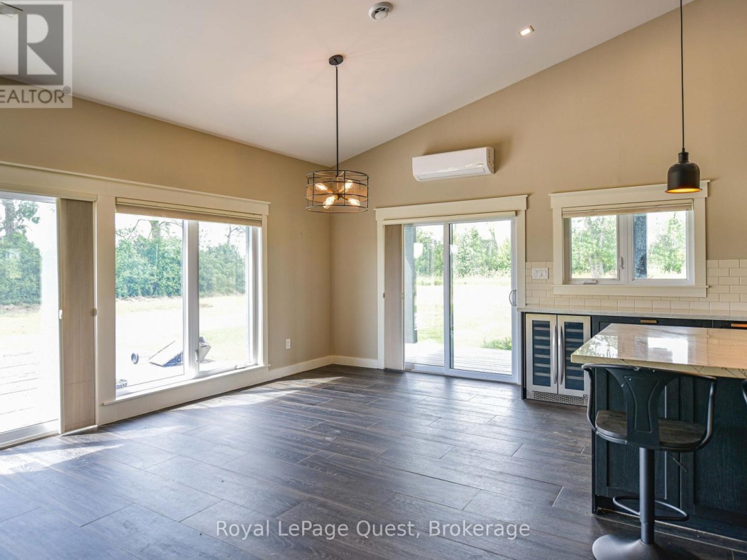 7761 Mcarthur Side Road, Ramara