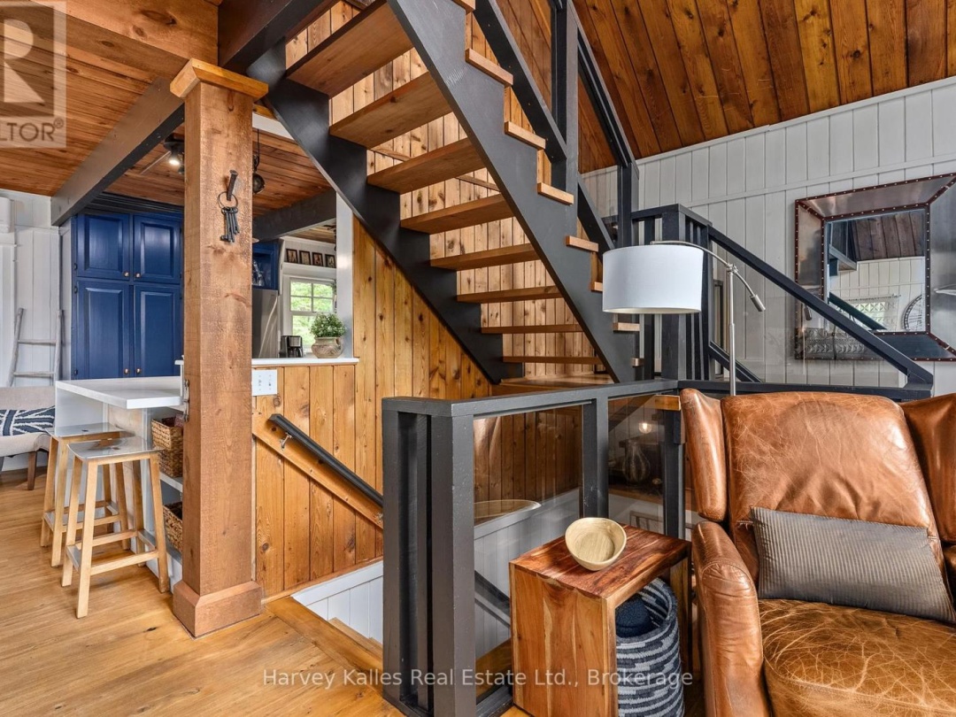 157 Chalet Crescent, Peninsula Lake