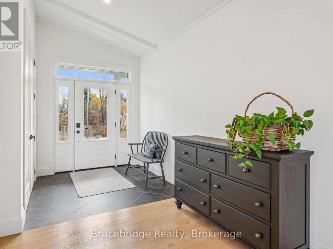 1006 STEPHENS BAY ROAD, 
