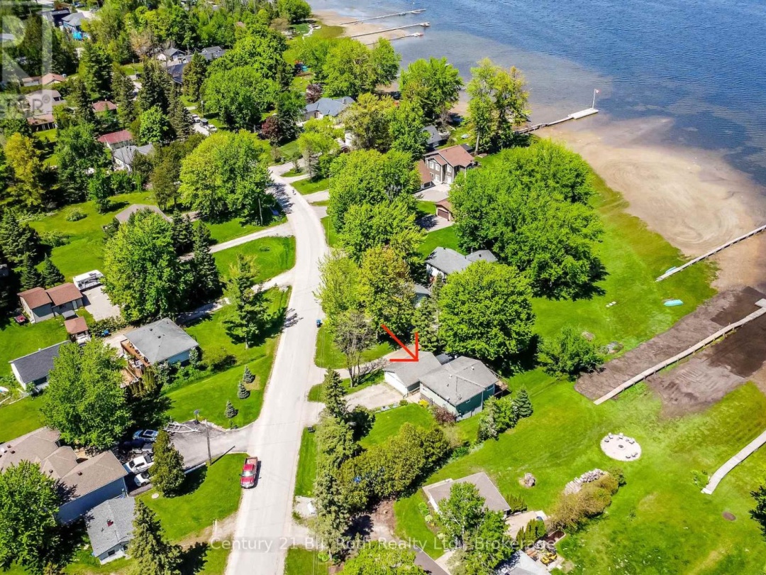 95 Maskinonge Road, Georgian Bay