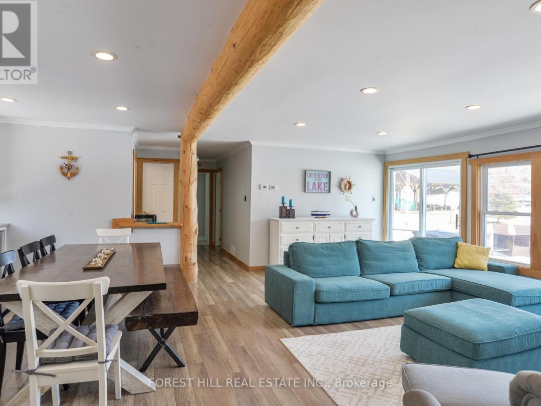 4099 GLEN CEDAR DRIVE, Lake Simcoe