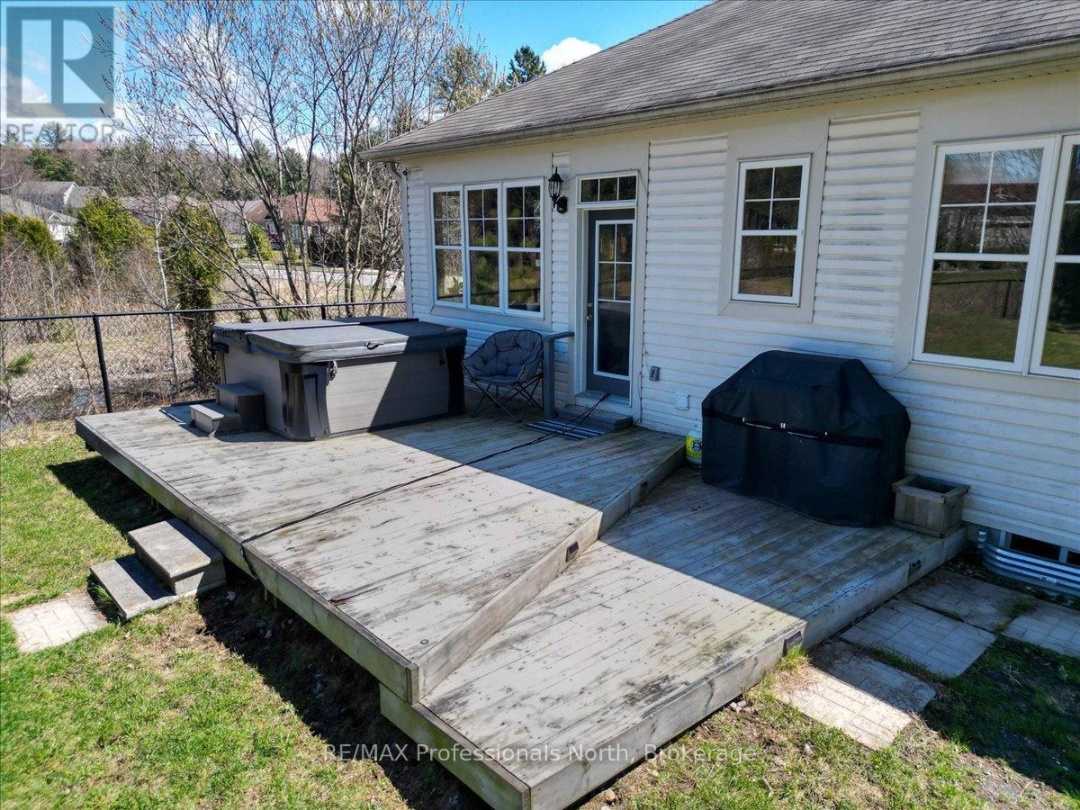 43 CLEARBROOK TRAIL, 