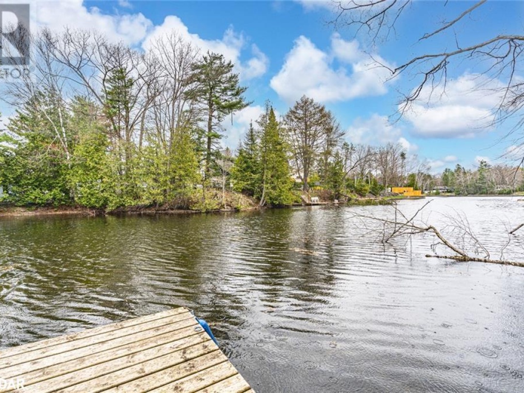 15 Duncan Dr, Trent-severn River