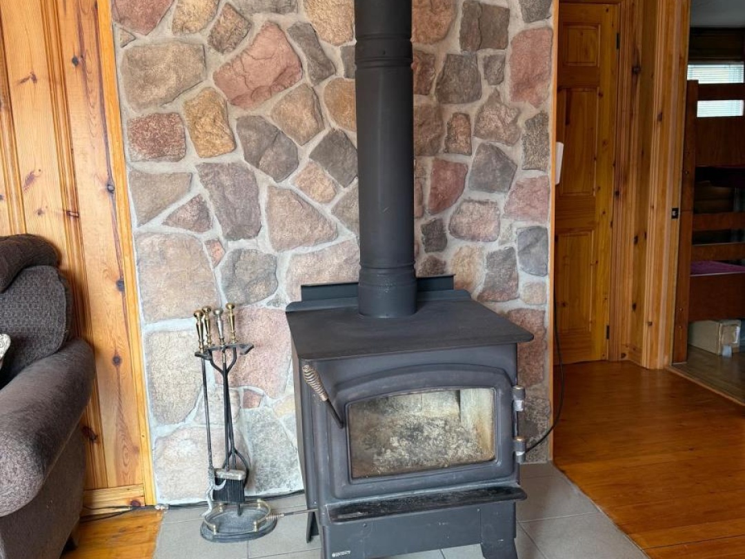 1930 Alsop Road, Glamor Lake