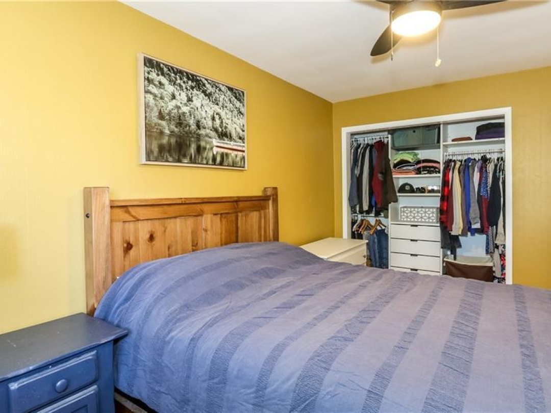 1 LAKEVIEW Drive, 