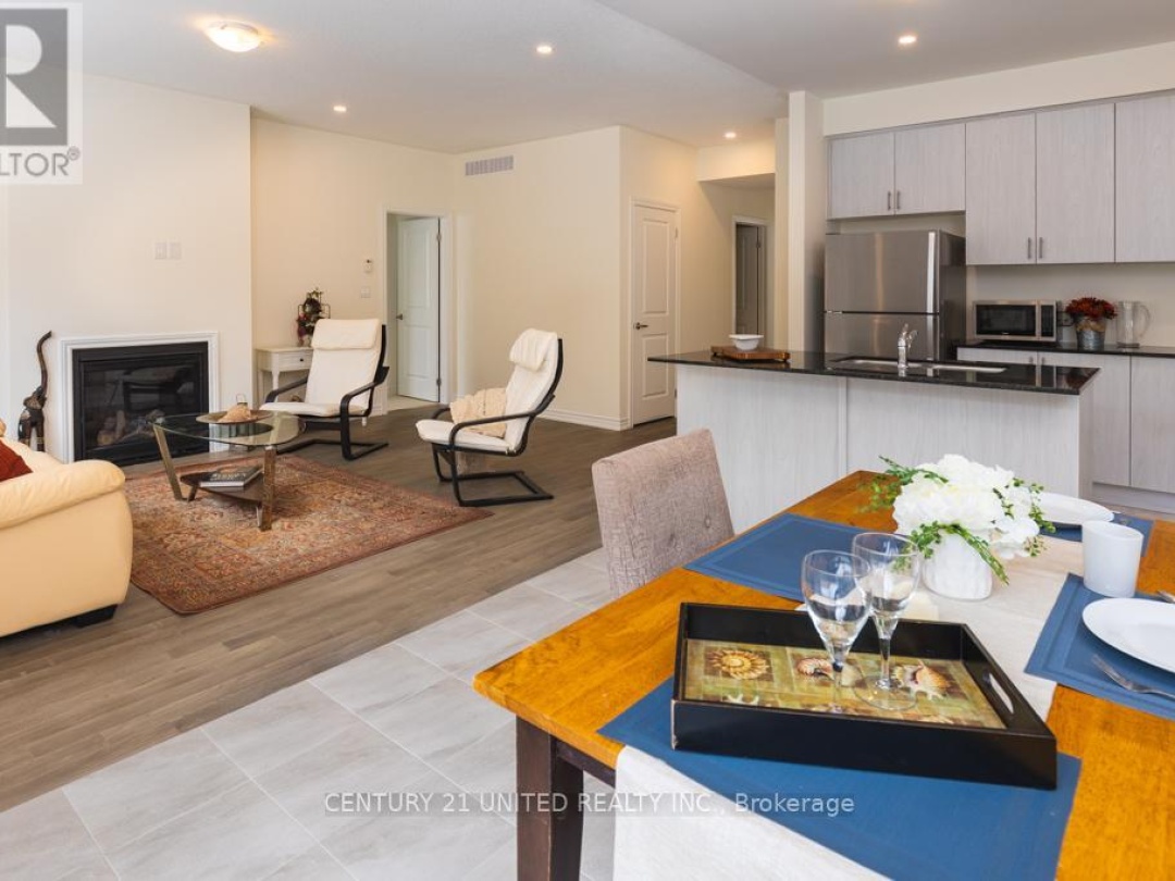 67 HILLCROFT WAY, 