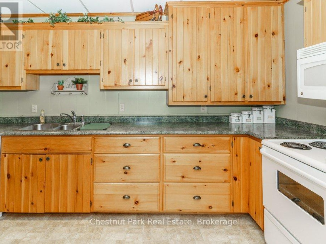 143 South Drive, Lake Vernon