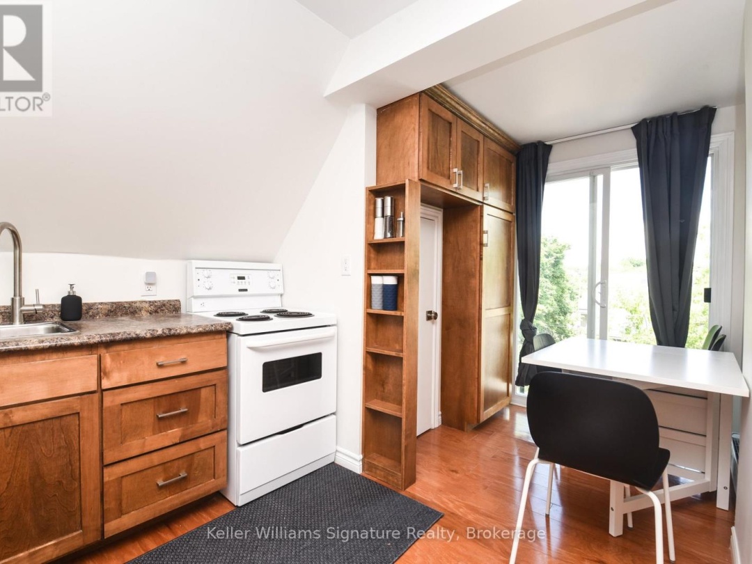 18 OAK STREET, 