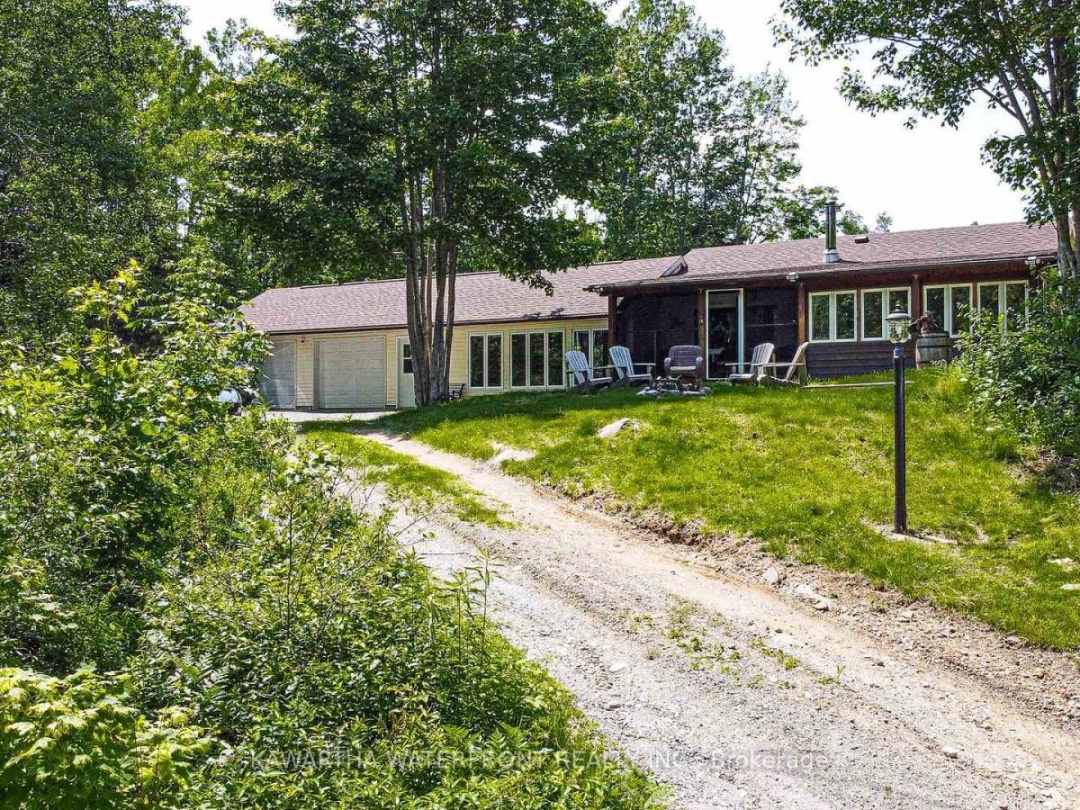 1170 ENGLISH CIRCLE, 