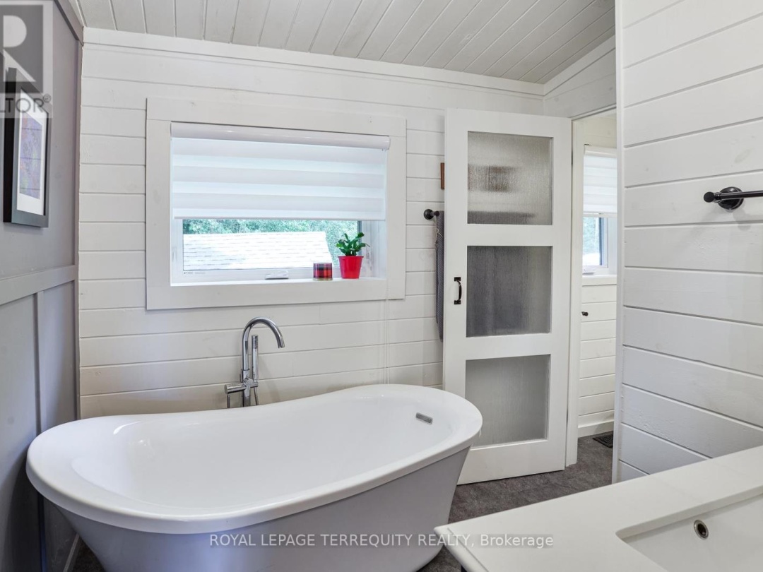 7862 Birch Drive, Severn Lake