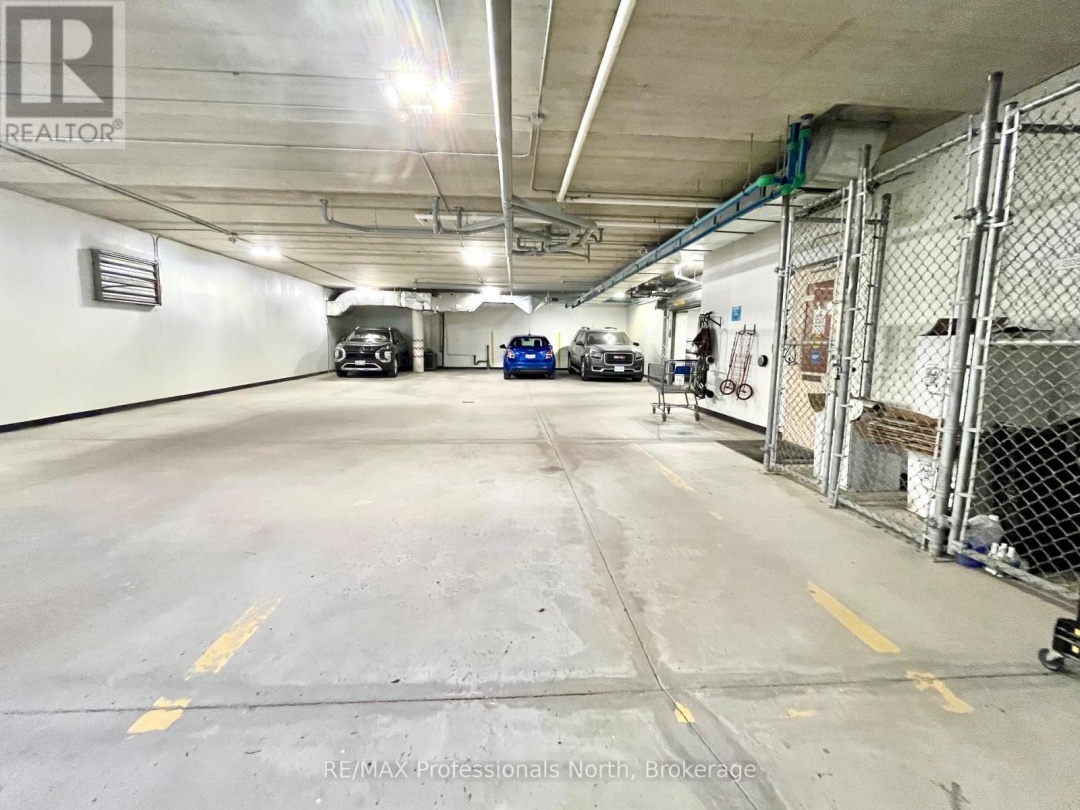 204 - 4 LAKE AVENUE, 
