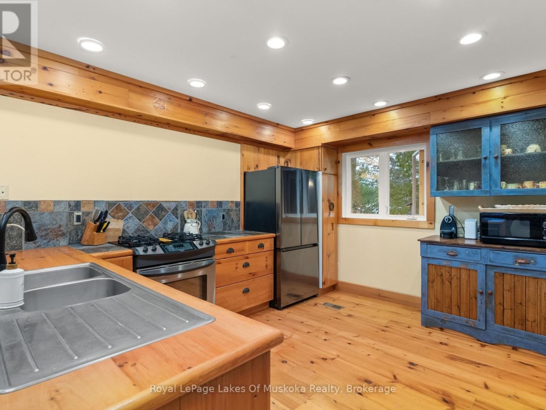 928 Jones Lane, Fairy Lake