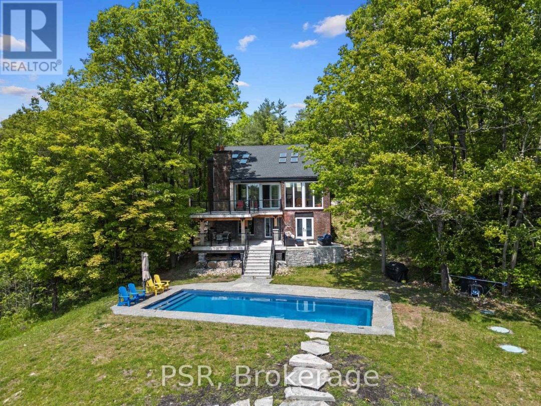 1030 S Sunset Bay Road, Lake Muskoka