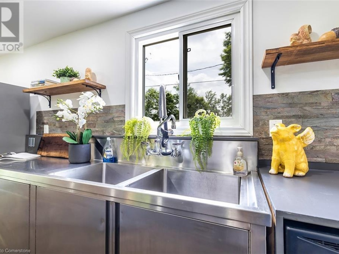 147 BULLER Road, 