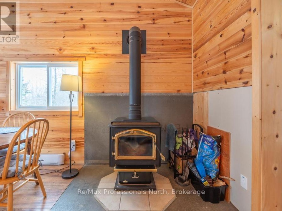 1145 Chelsea Lane, Maple Lake