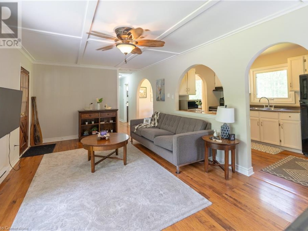 25 BAYVIEW ESTATE Road, 