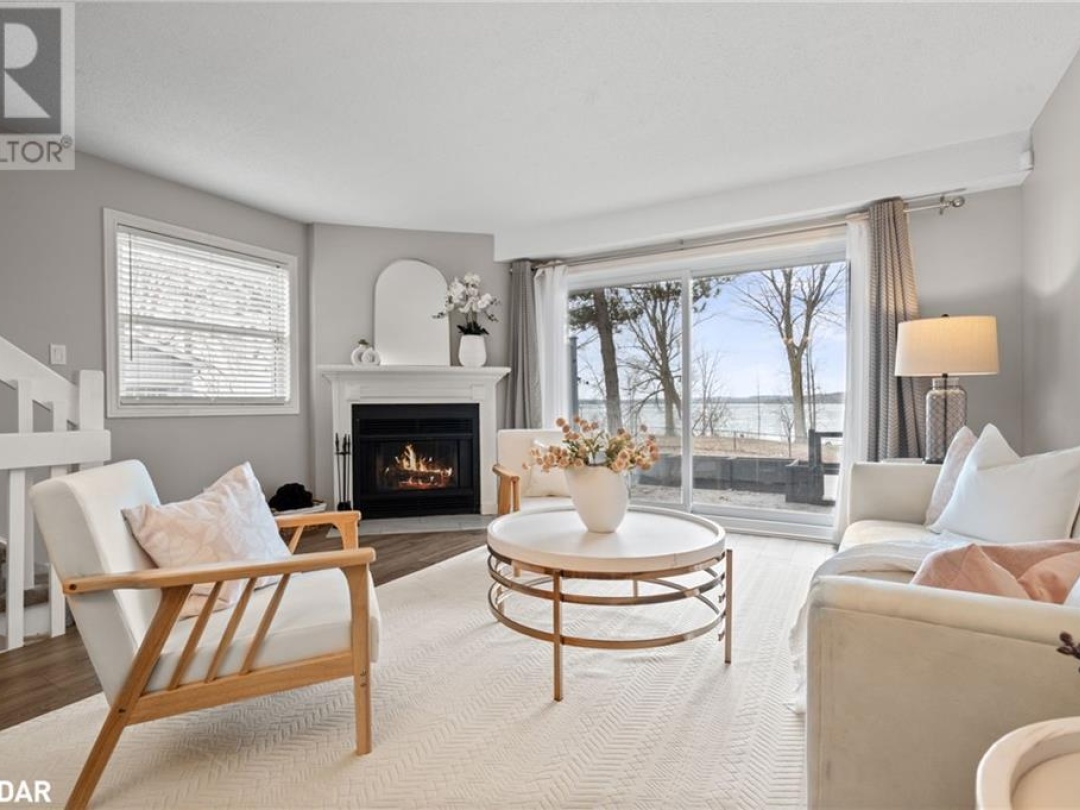 1 Olive Crescent Unit# 4, Lake Simcoe